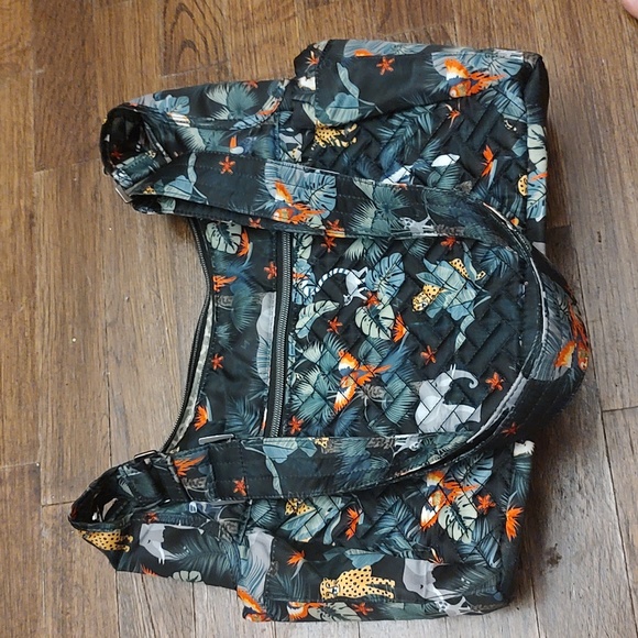 (SALE) Lug purse - Picture 11 of 12